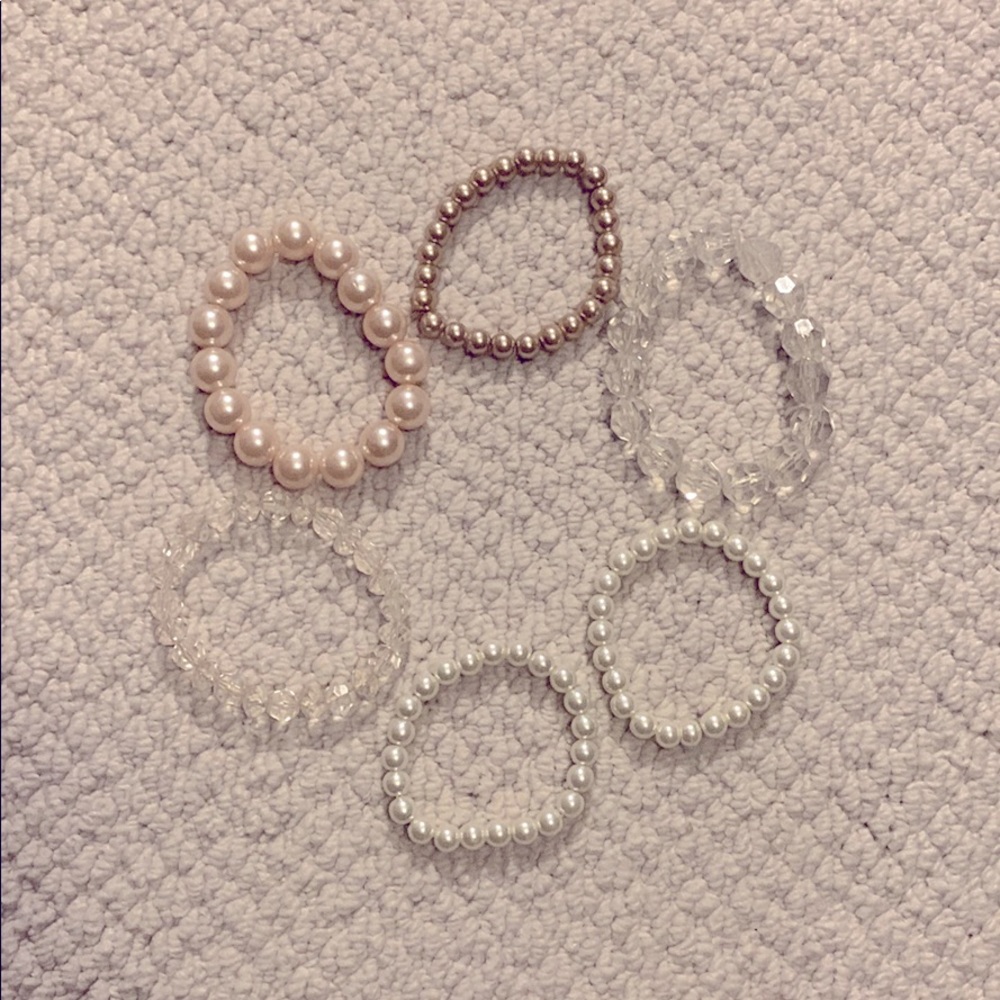 Pearl & Beaded Bracelets 🤍